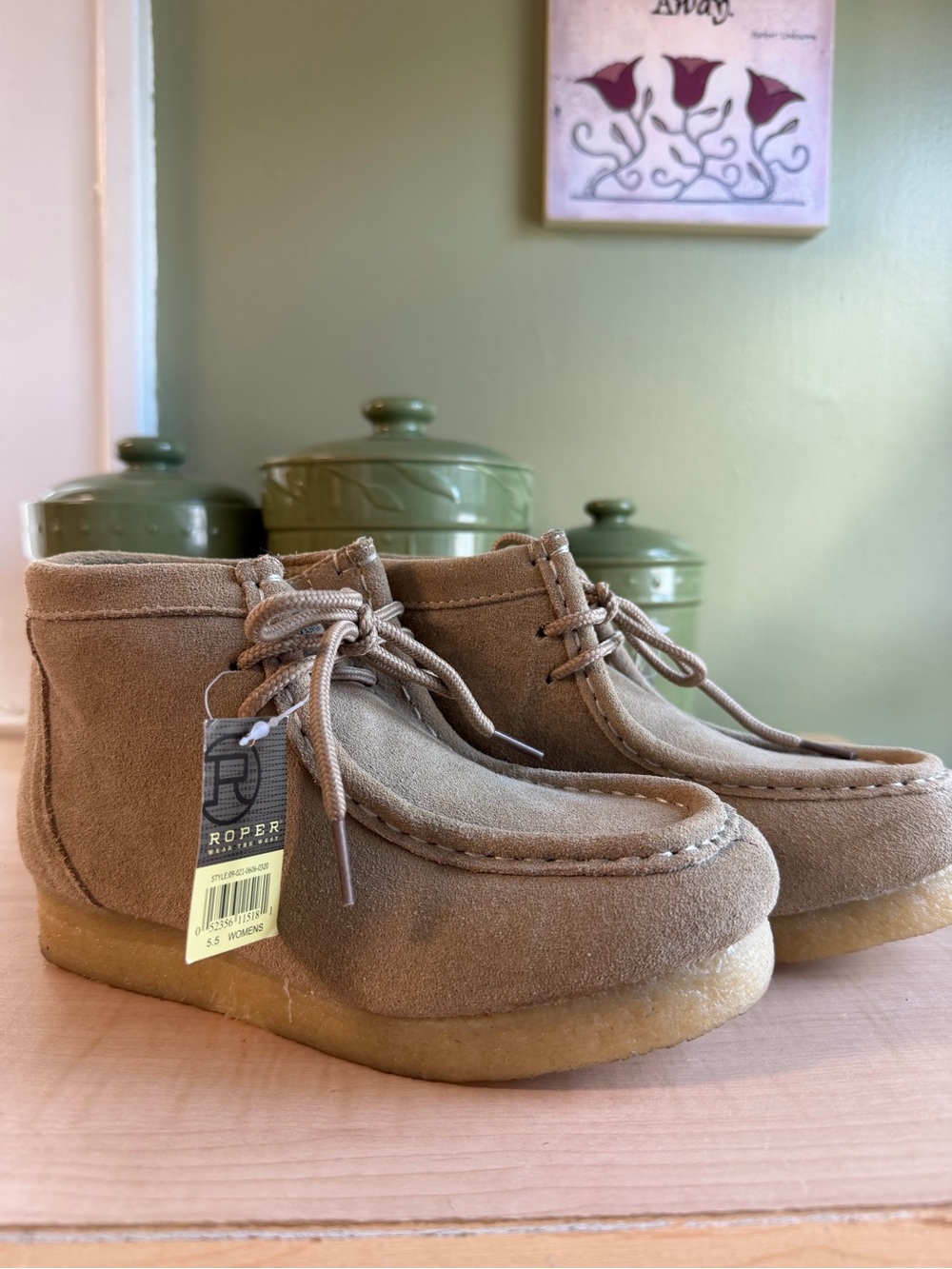 Roper Women’s Suede Chukka Gum Sole Shoes